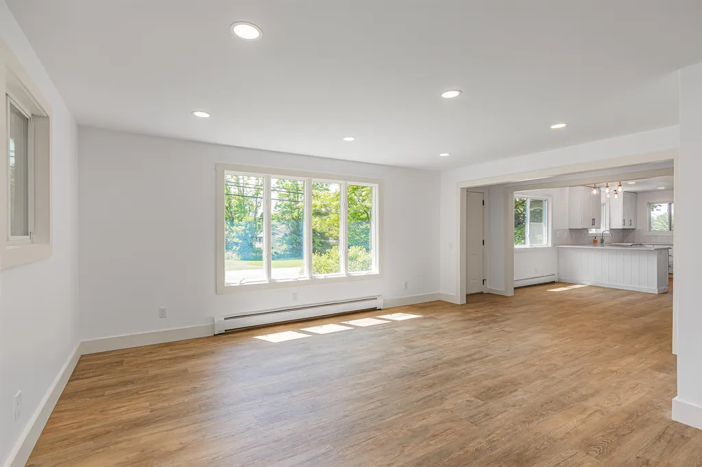 1615 Essex Road Williston VT 05495