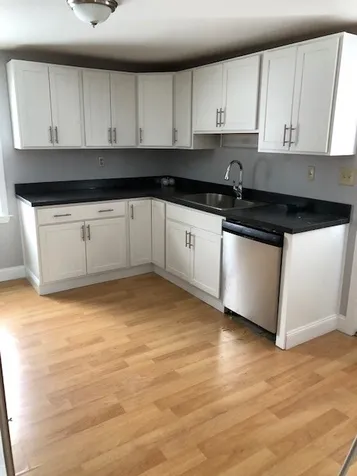 48 E. Hobart Street Nashua NH 03060