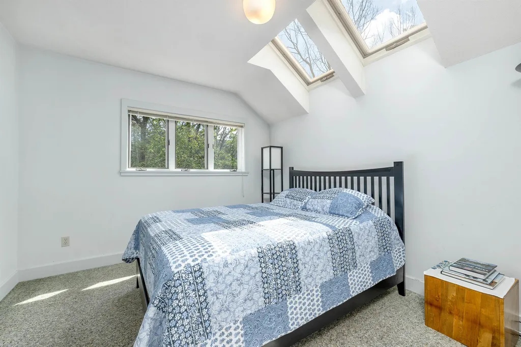 37 O'connor Drive Albany NH 03818
