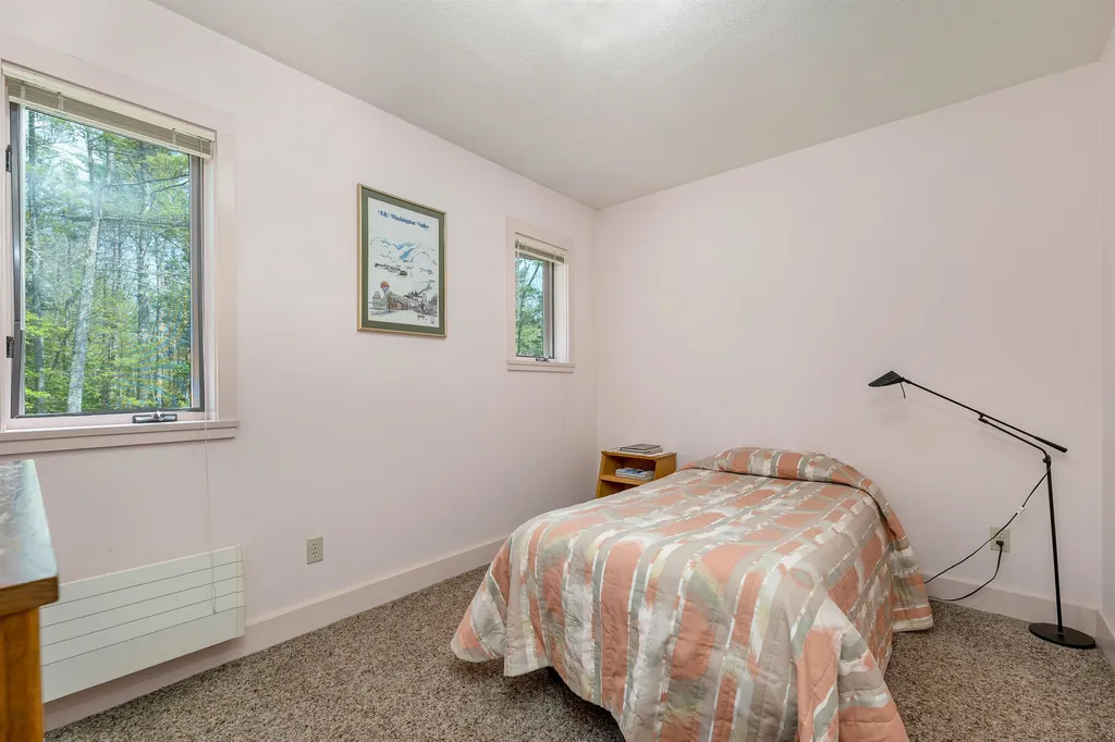 37 O'connor Drive Albany NH 03818