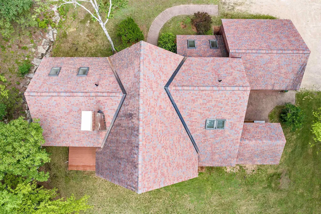 37 O'connor Drive Albany NH 03818