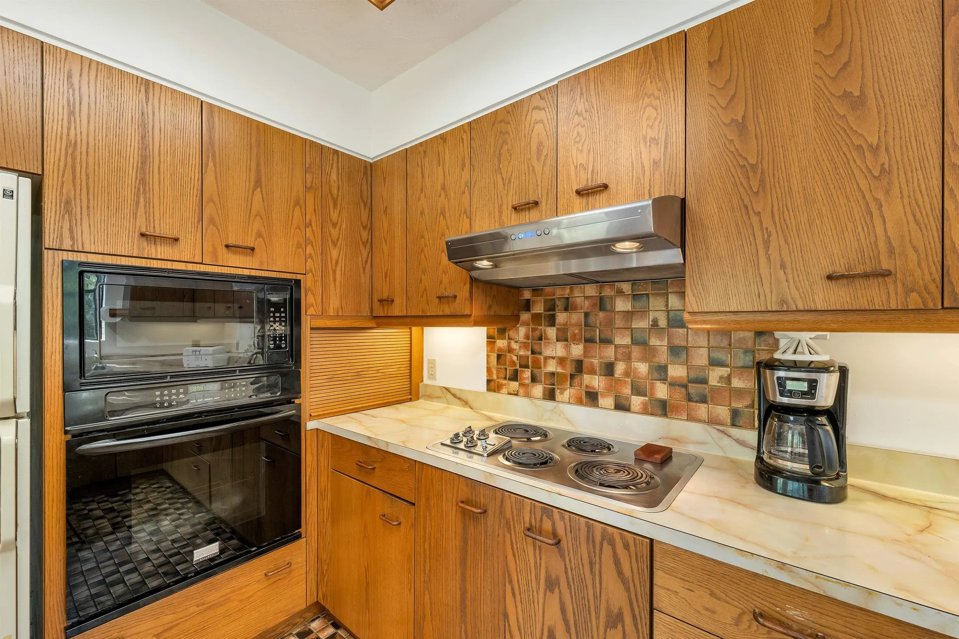 37 O'connor Drive Albany NH 03818