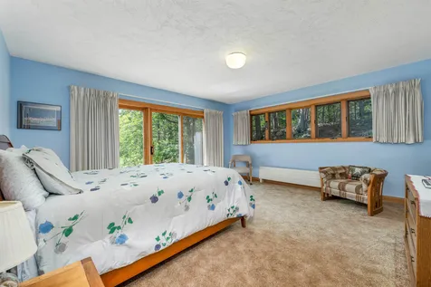 37 O'connor Drive Albany NH 03818