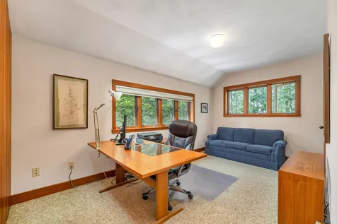37 O'connor Drive Albany NH 03818