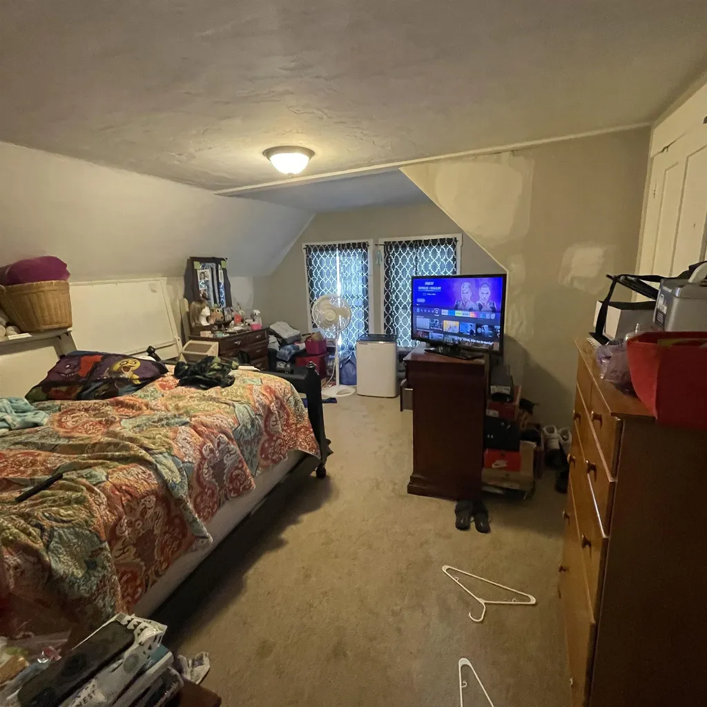 53 Elkins Street Franklin NH 03235
