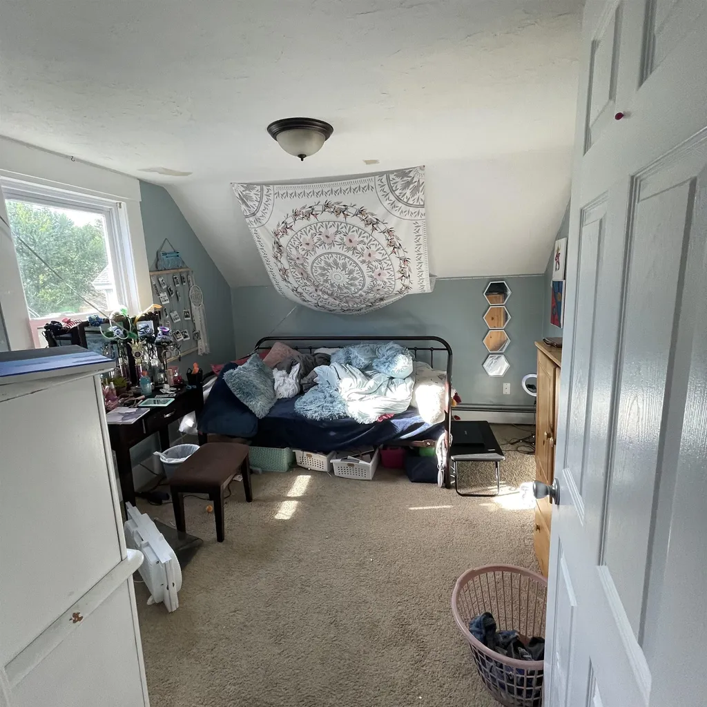 53 Elkins Street Franklin NH 03235