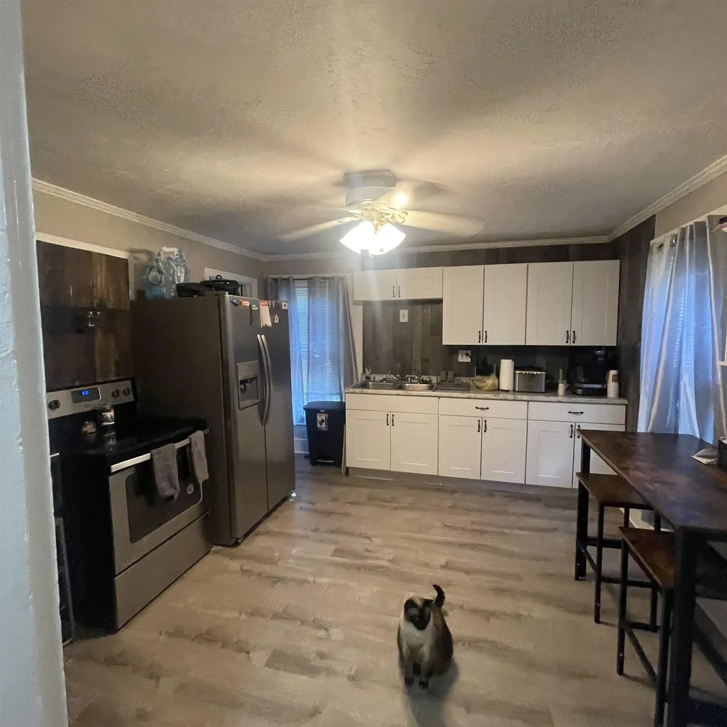 53 Elkins Street Franklin NH 03235