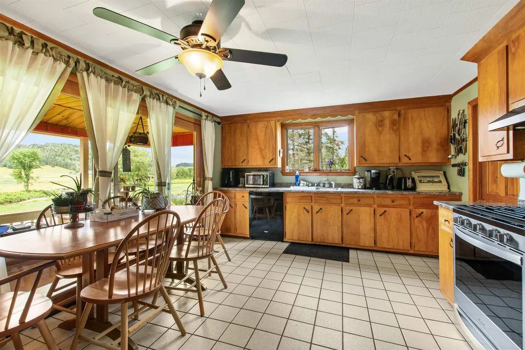 94 Indian Stream Road Pittsburg NH 03592