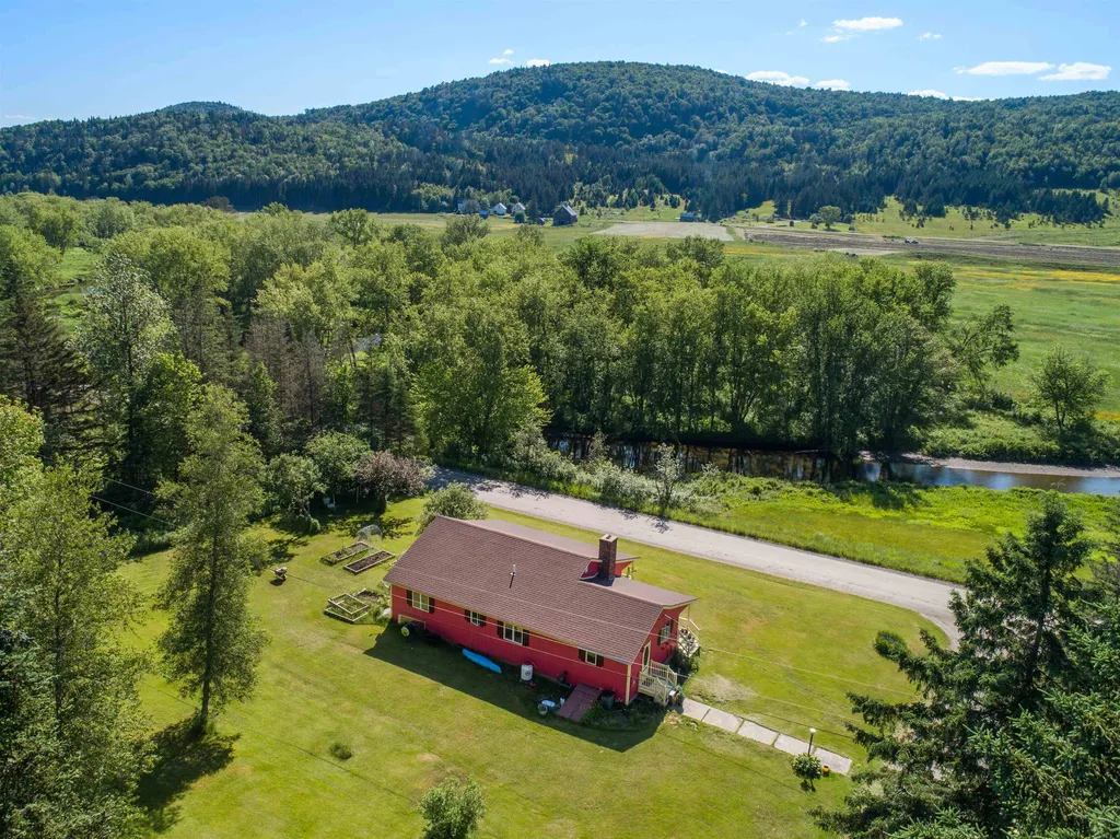 94 Indian Stream Road Pittsburg NH 03592