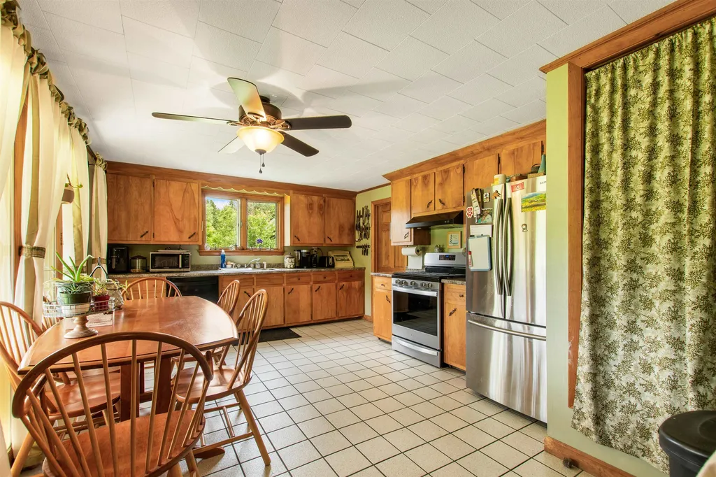 94 Indian Stream Road Pittsburg NH 03592