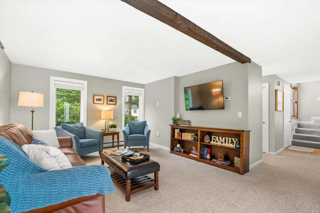 31 Mcquade Brook Road Bedford NH 03110