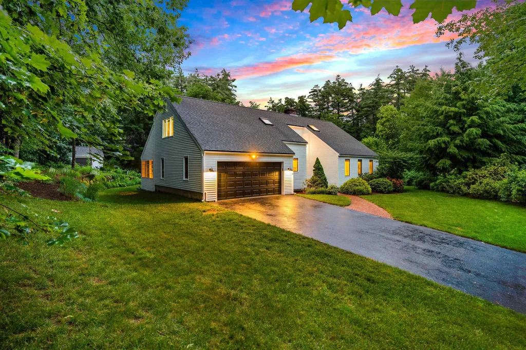 31 Mcquade Brook Road Bedford NH 03110