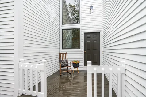 31 Mcquade Brook Road Bedford NH 03110