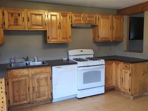 100 Ledge Hill Road Tuftonboro NH 03816