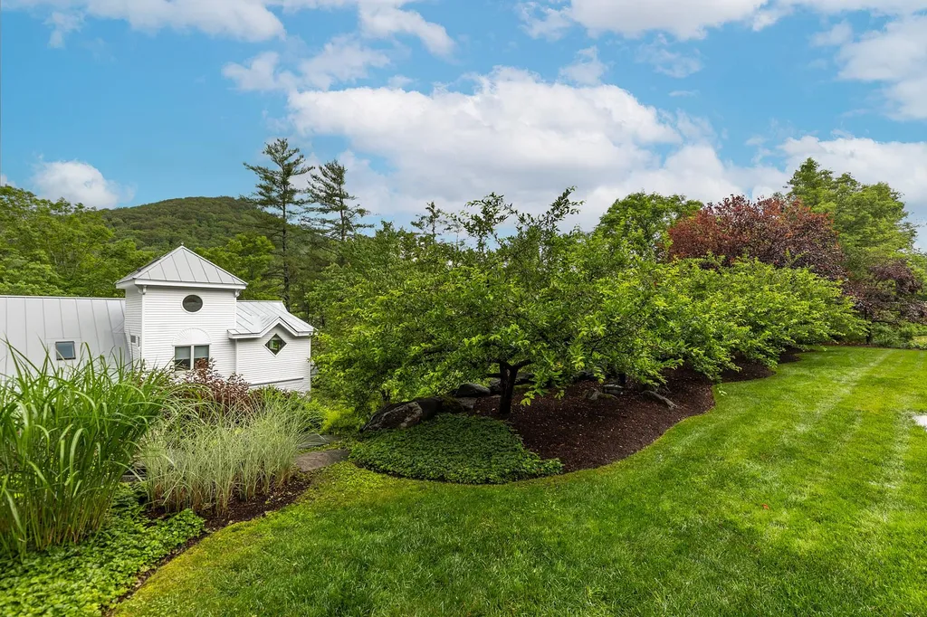11a College Hill Road Woodstock VT 05091