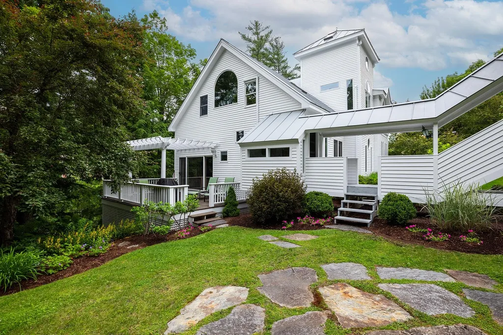 11a College Hill Road Woodstock VT 05091