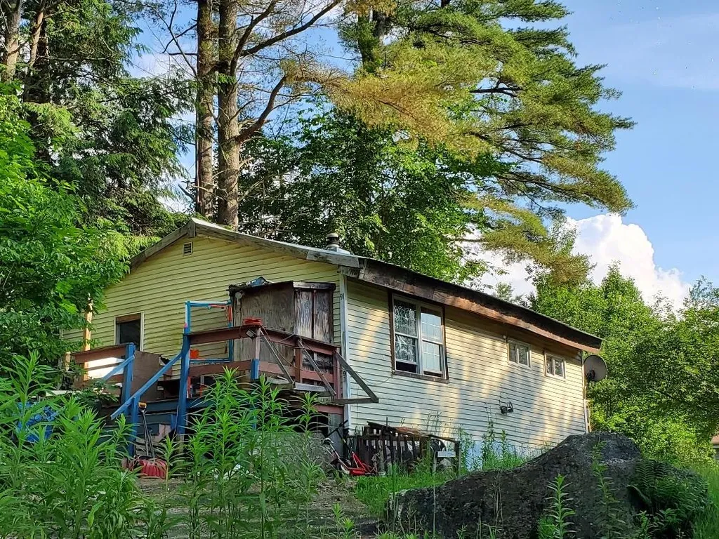 91 Kelley Pond Road New Hampton NH 03256