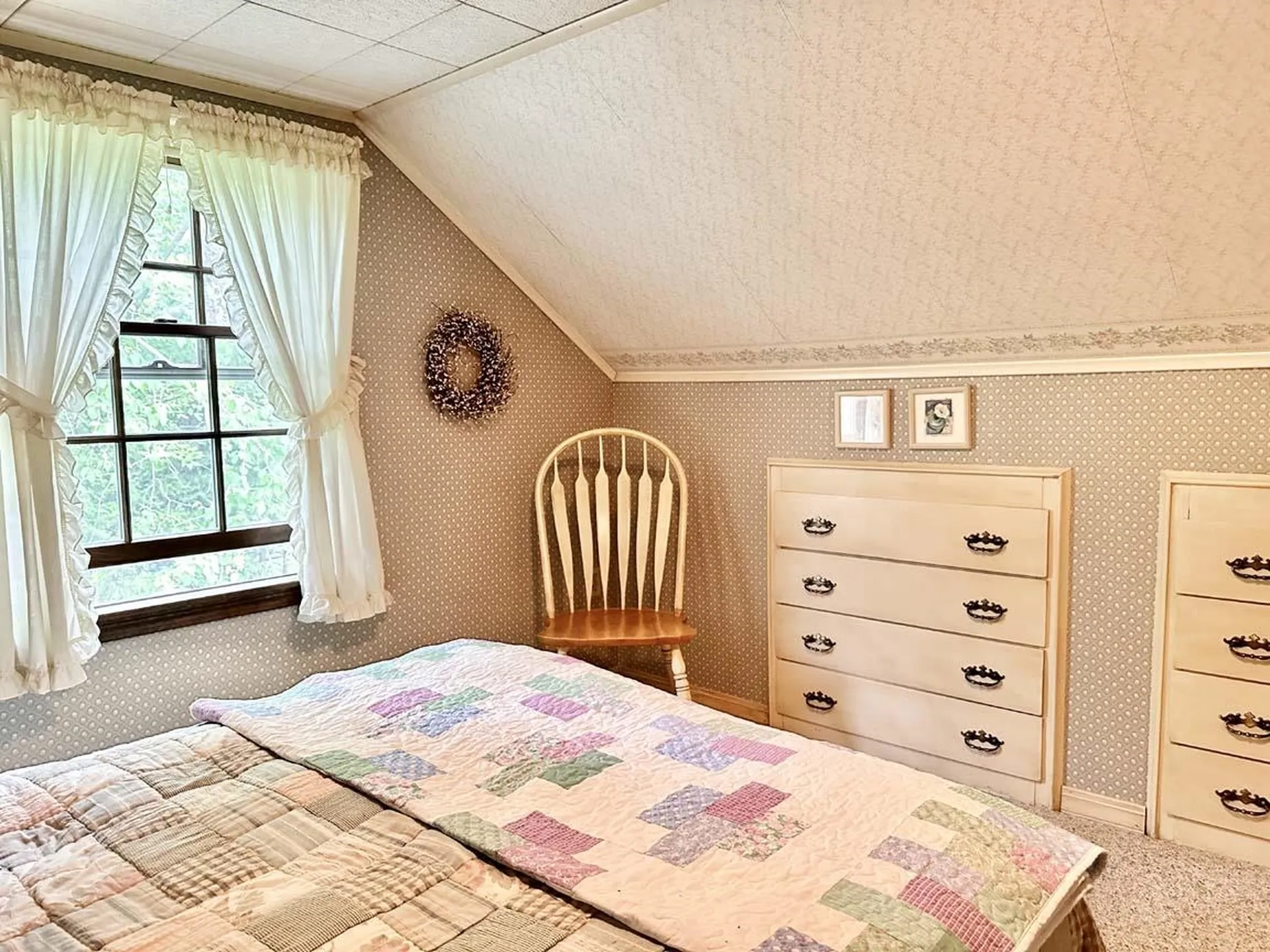 153 N Shore Road Hebron NH 03241