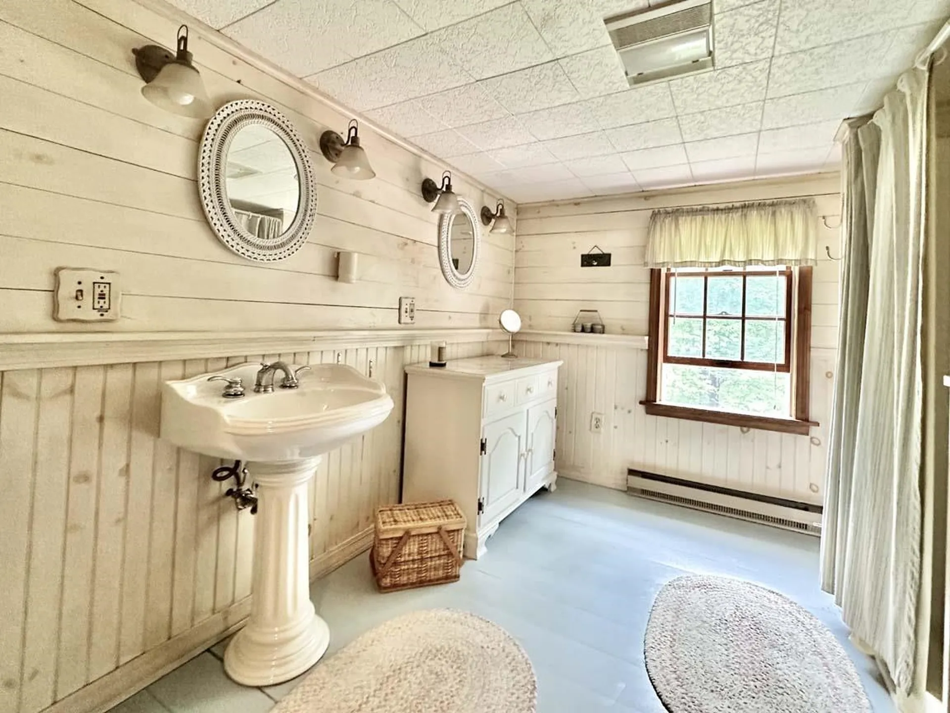 153 N Shore Road Hebron NH 03241