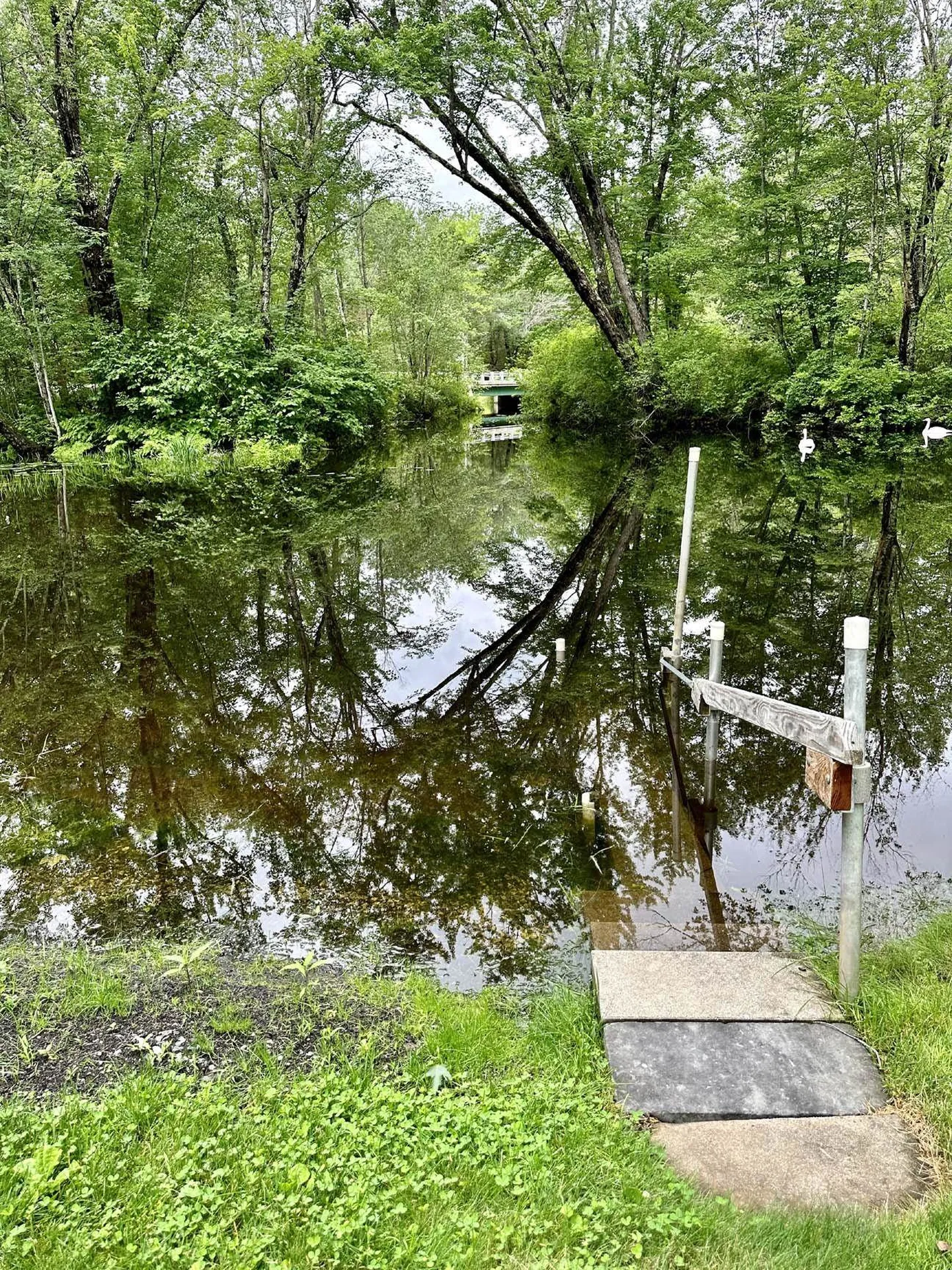 153 N Shore Road Hebron NH 03241
