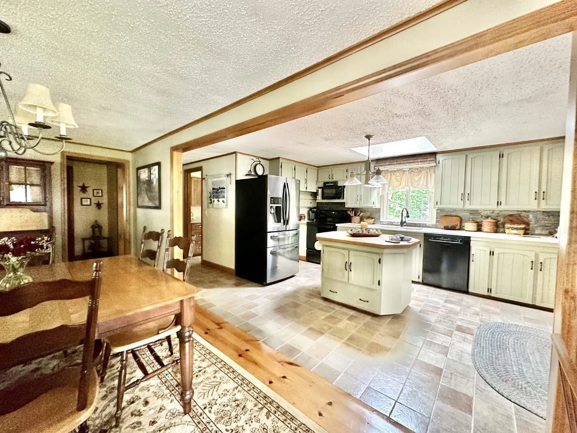 153 N Shore Road Hebron NH 03241