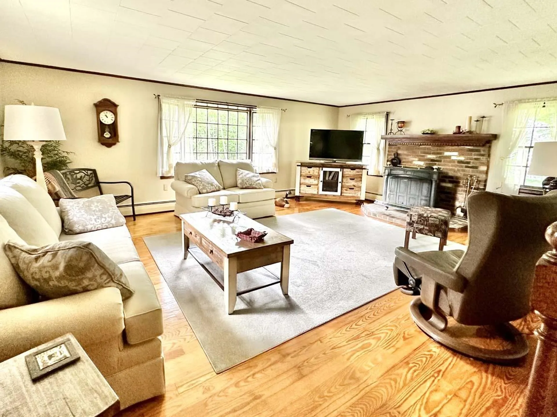 153 N Shore Road Hebron NH 03241