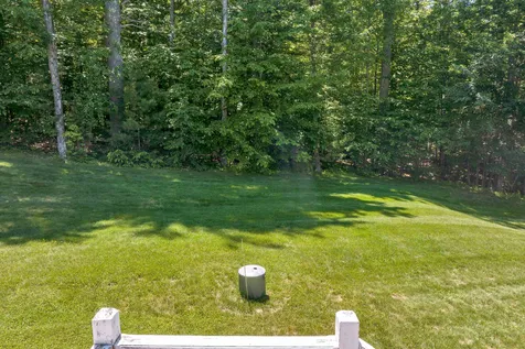 10 Red Oak Drive Gilford NH 03249