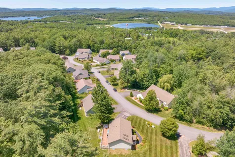 10 Red Oak Drive Gilford NH 03249
