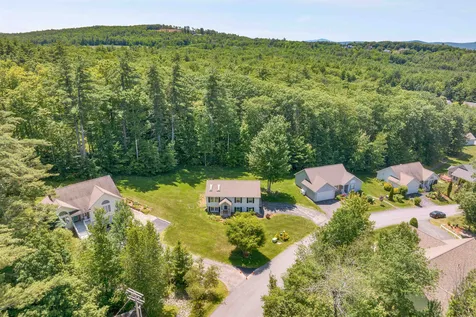 10 Red Oak Drive Gilford NH 03249