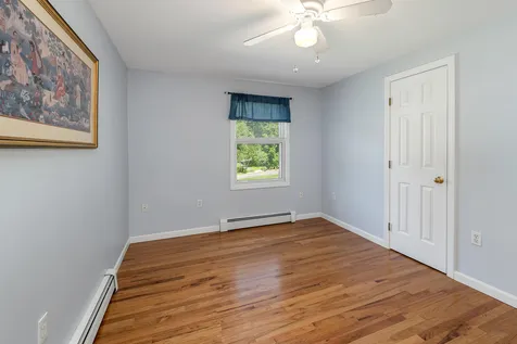 10 Red Oak Drive Gilford NH 03249