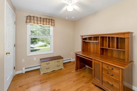 10 Red Oak Drive Gilford NH 03249