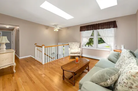 10 Red Oak Drive Gilford NH 03249