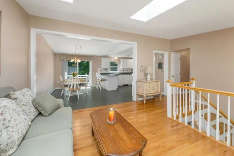 10 Red Oak Drive Gilford NH 03249