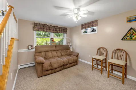 10 Red Oak Drive Gilford NH 03249