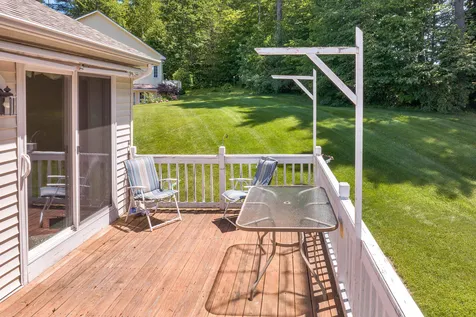 10 Red Oak Drive Gilford NH 03249