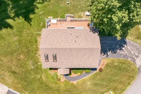 10 Red Oak Drive Gilford NH 03249
