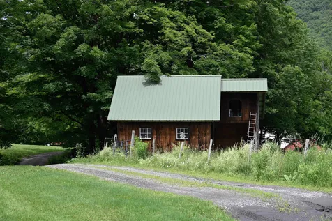 60 Cooke Road Brattleboro VT 05301