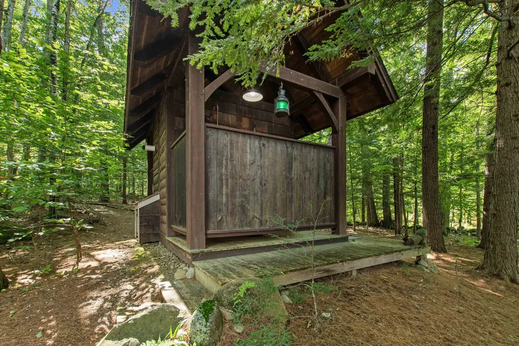 100 Singing Eagle Road Moultonborough NH 03254