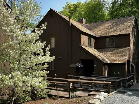 48 Old Beach Circle Grantham NH 03753