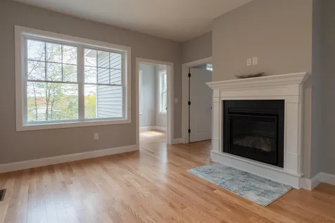 5 Sutton Way Nashua NH 03064