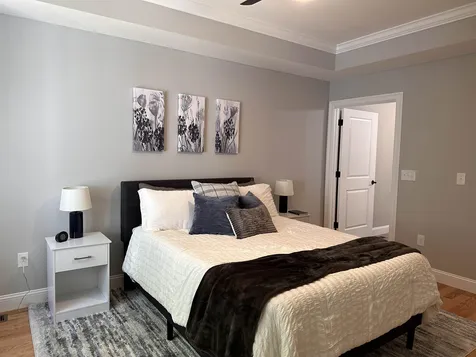 5 Sutton Way Nashua NH 03064