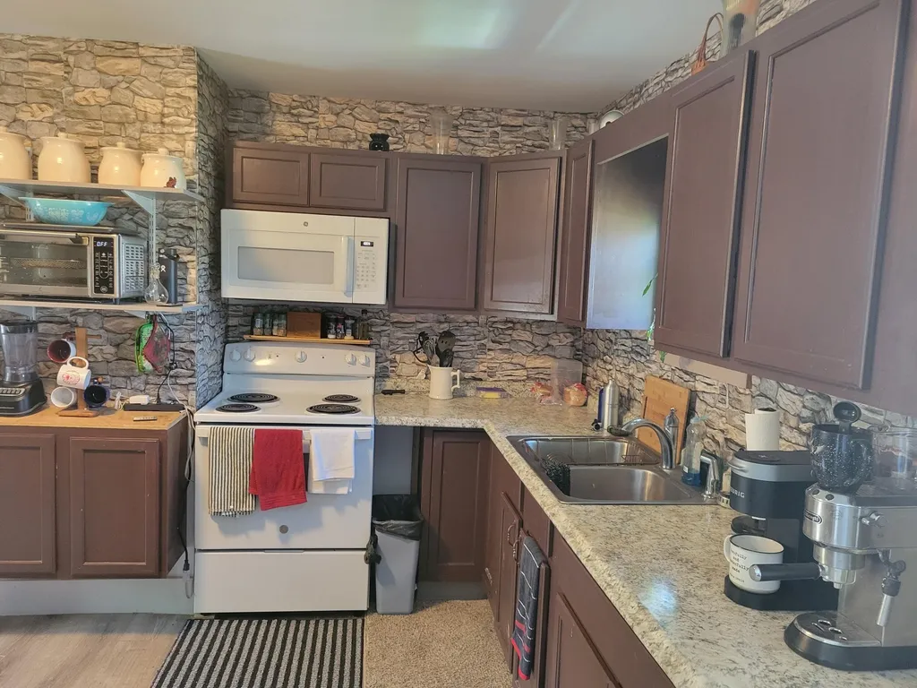 107 Davis Street Keene NH 03431
