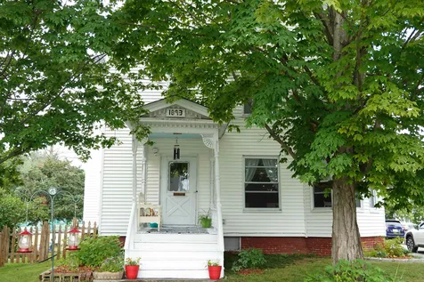 16 Church Street Lancaster NH 03584