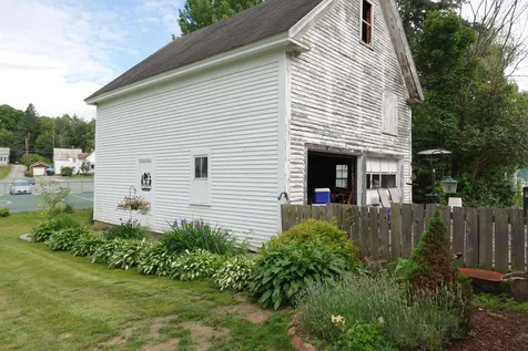 16 Church Street Lancaster NH 03584