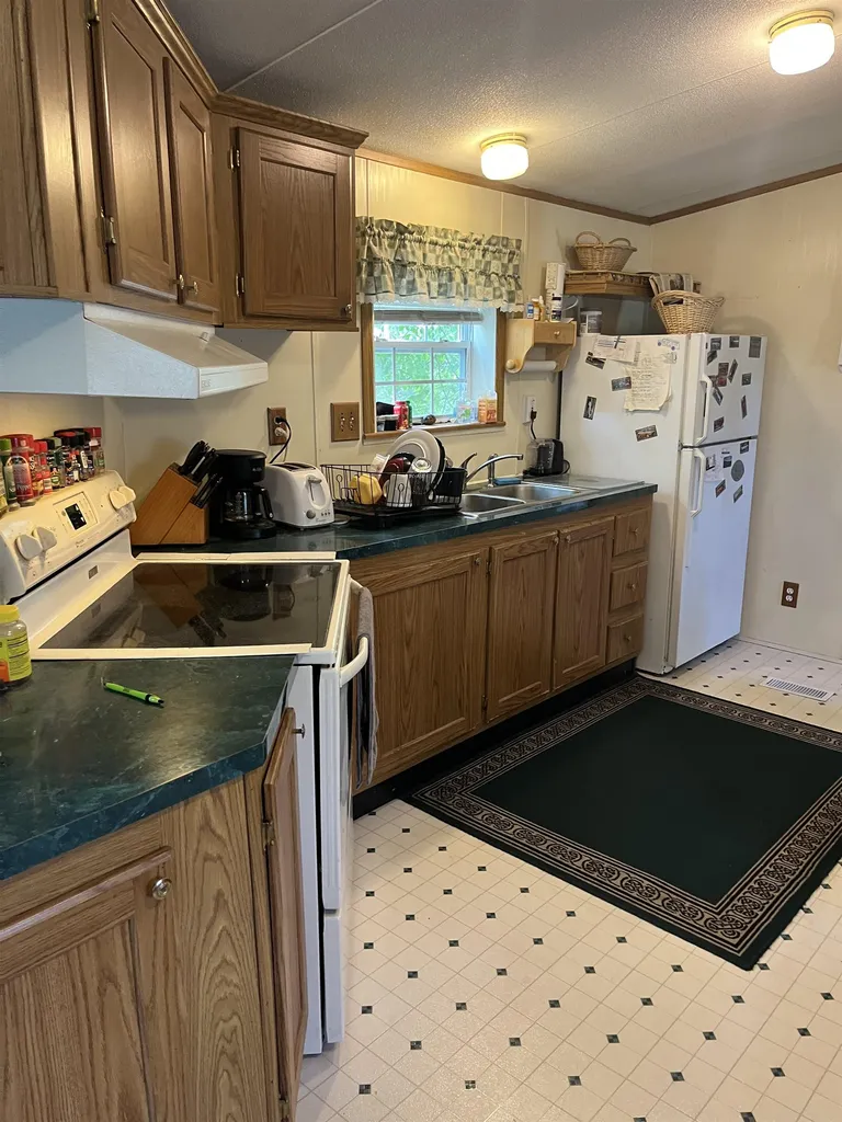 2 Balsam Lane Lee NH 03861