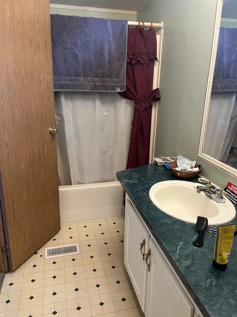 2 Balsam Lane Lee NH 03861