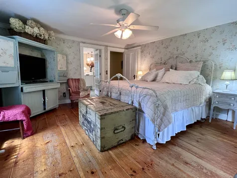 195 Brewster Road Barrington NH 03825