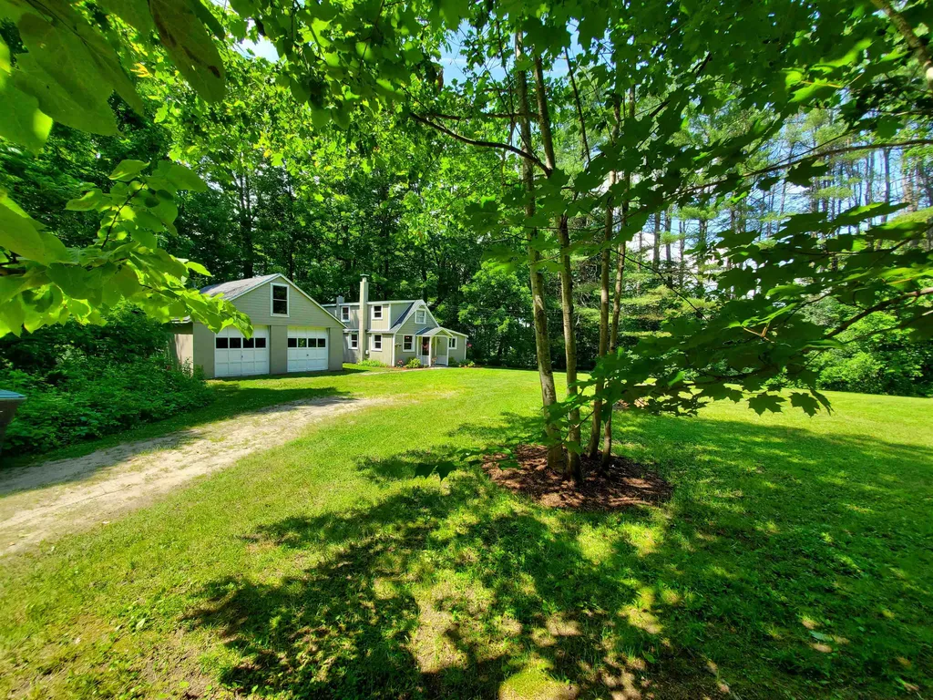 9 Foster Circle Enfield NH 03748
