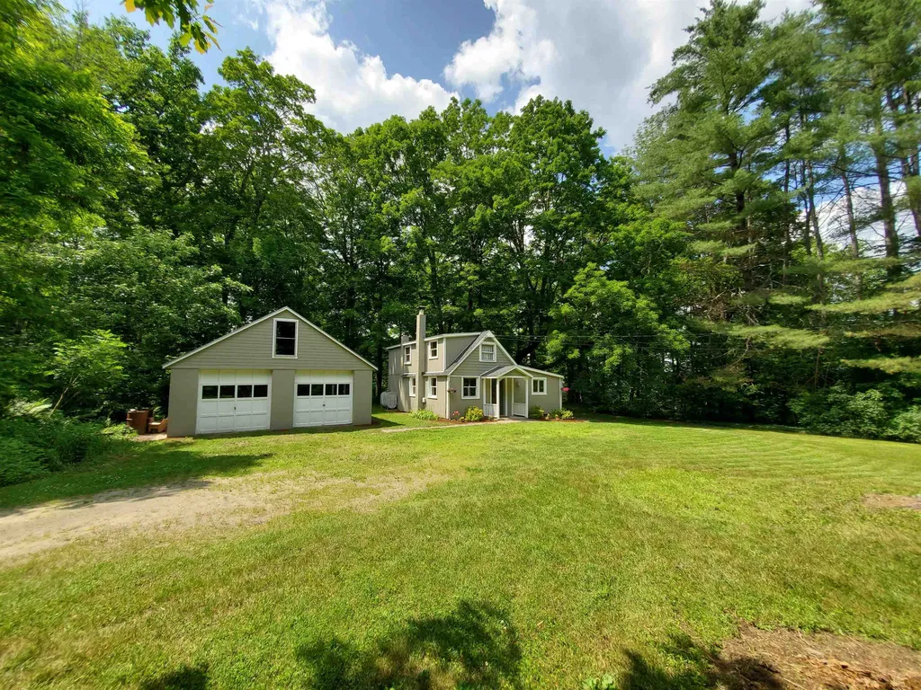9 Foster Circle Enfield NH 03748