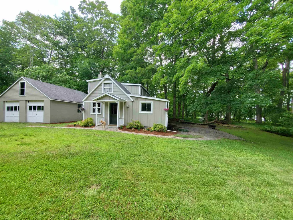 9 Foster Circle Enfield NH 03748